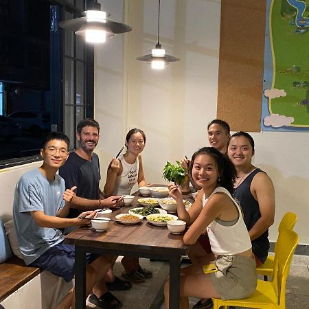 Pomelo Hostel Xingping Yangshuo Bagian luar foto