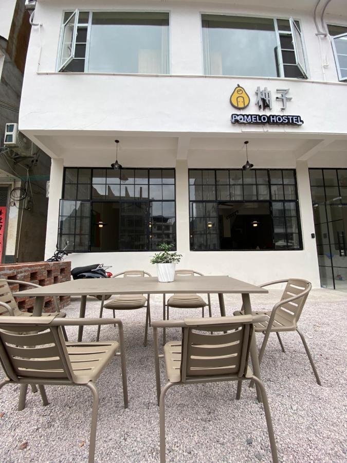 Pomelo Hostel Xingping Yangshuo Bagian luar foto