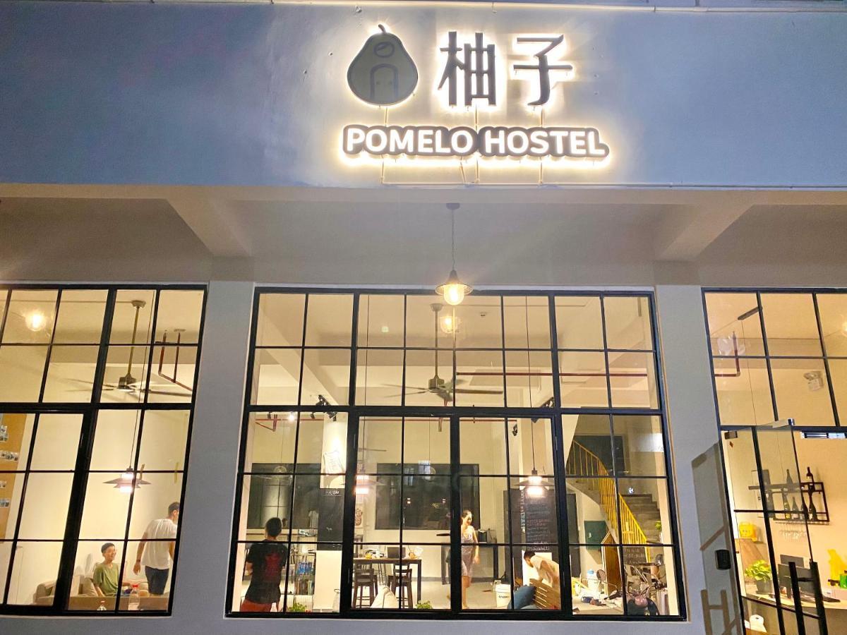 Pomelo Hostel Xingping Yangshuo Bagian luar foto