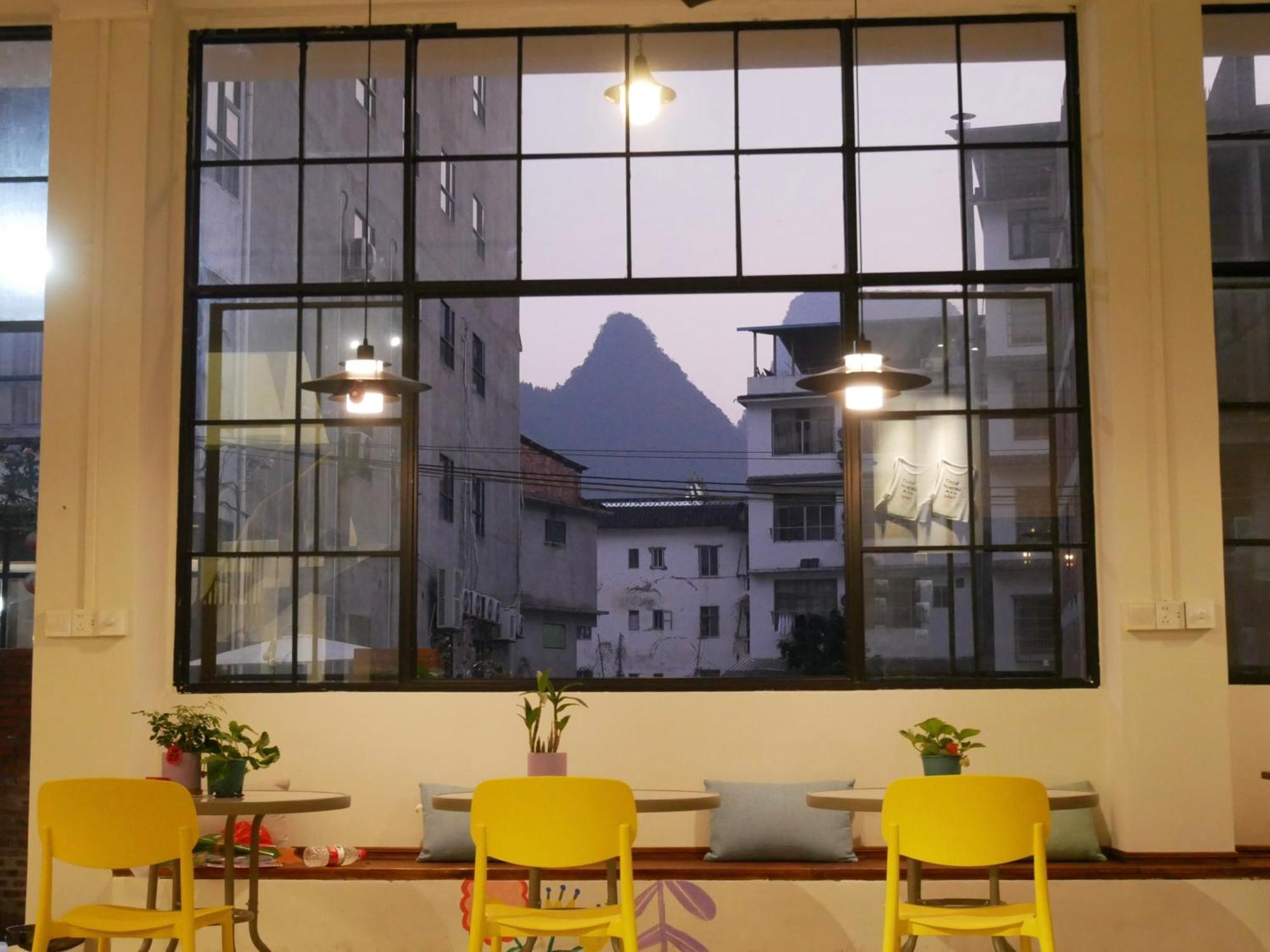 Pomelo Hostel Xingping Yangshuo Bagian luar foto