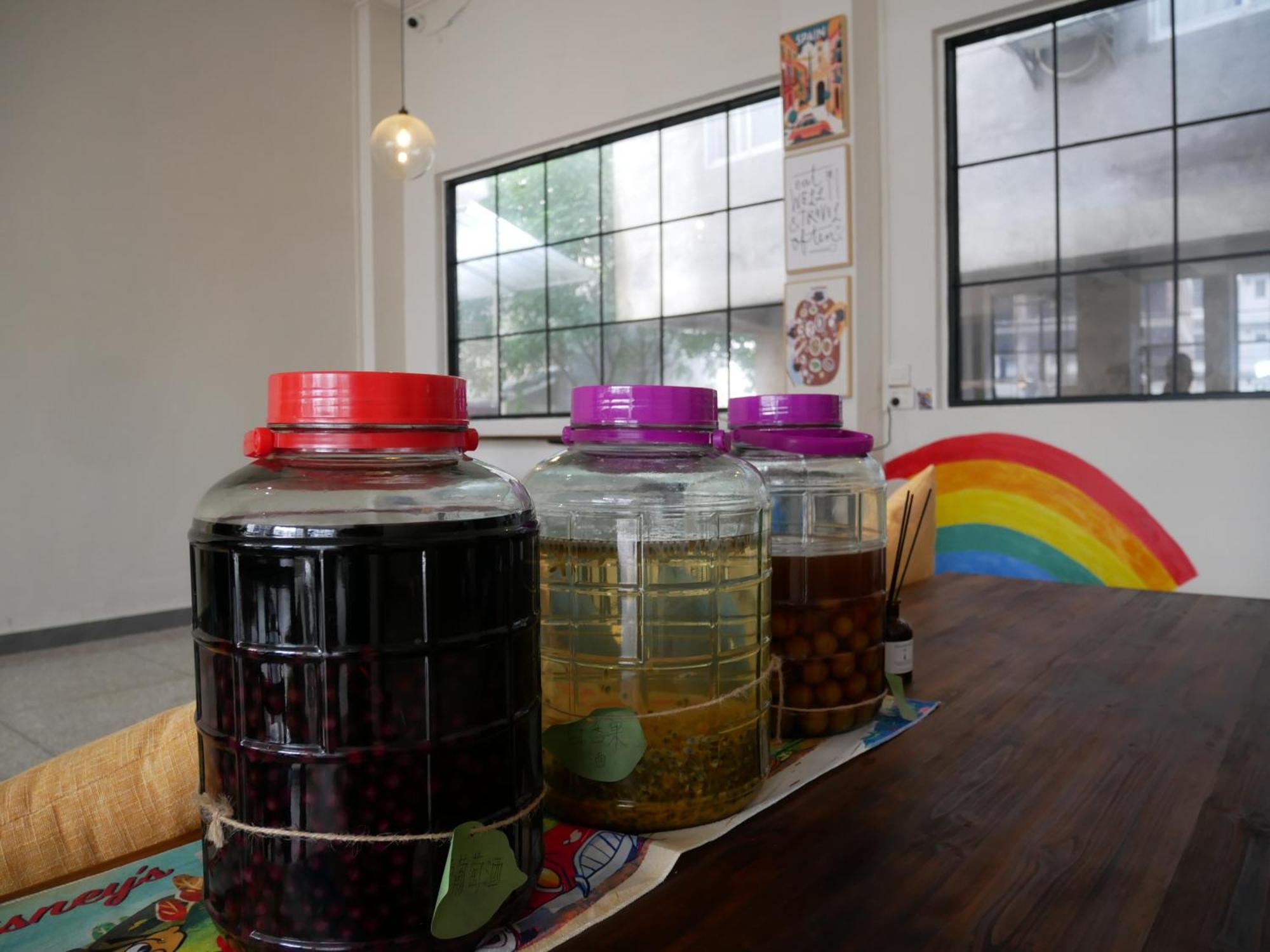 Pomelo Hostel Xingping Yangshuo Bagian luar foto
